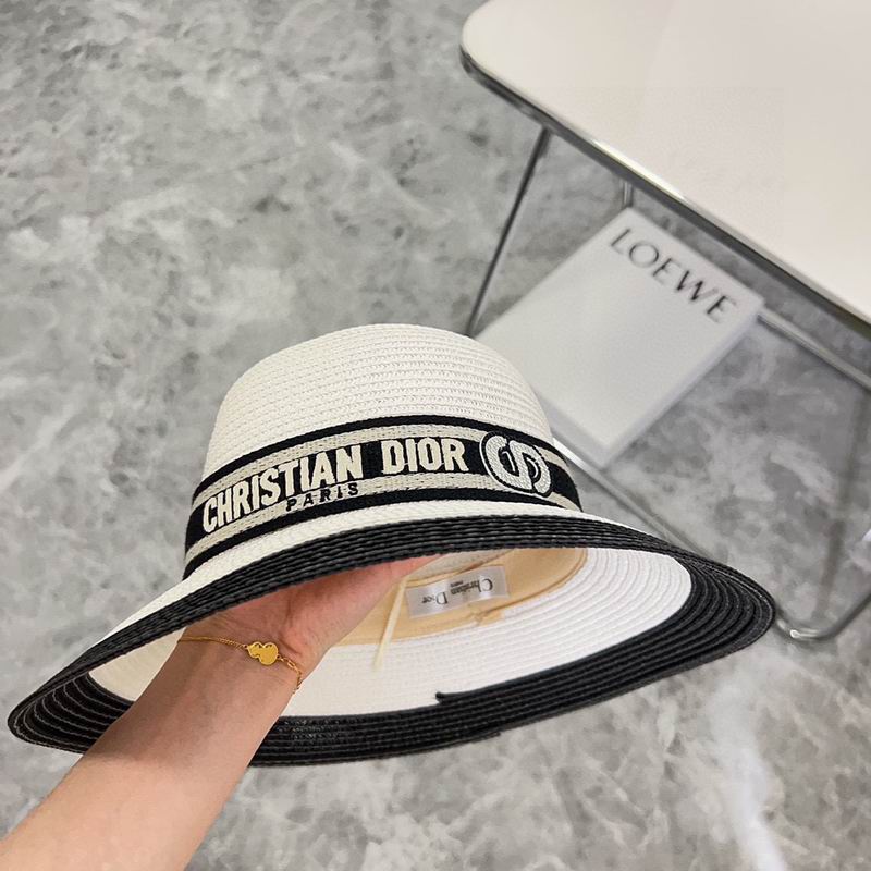 Dior top hat (140)