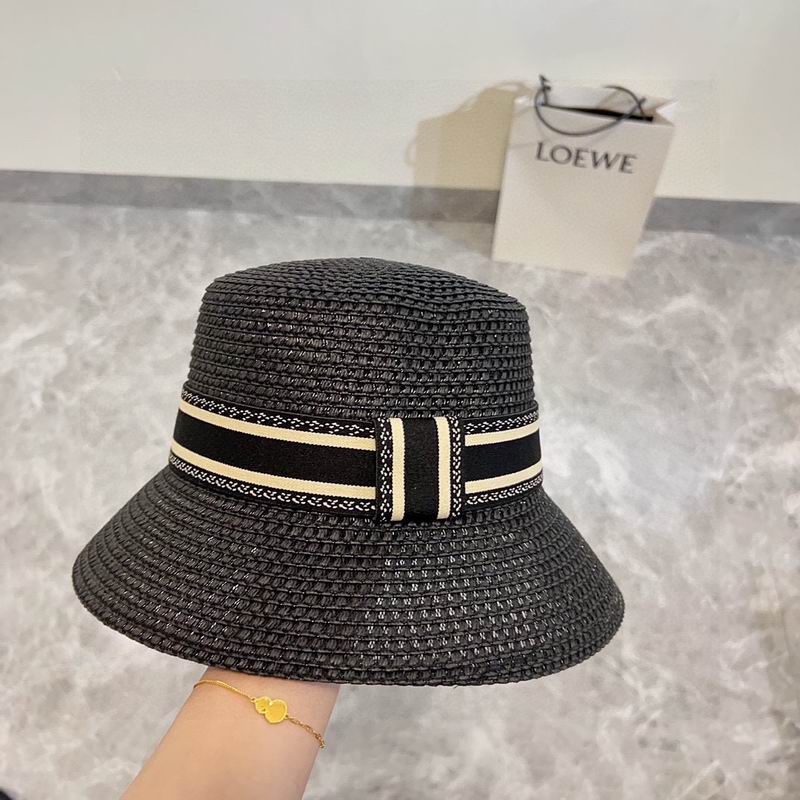 Dior top hat (320)
