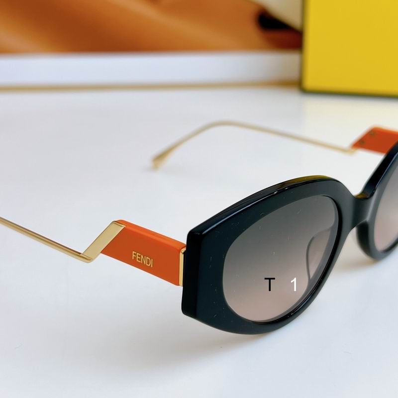 Fendi FE3020 51-23-142 a06