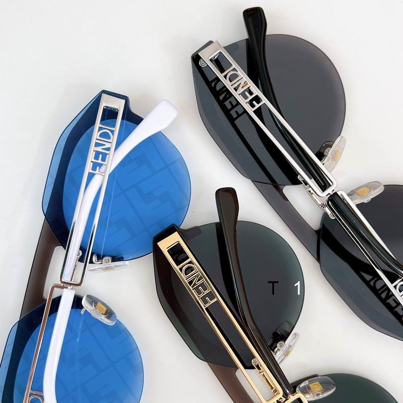 Fendi FE40027U 00 0-145 a08