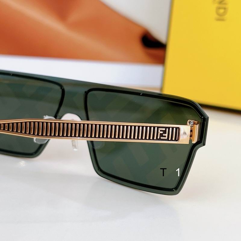 Fendi FE40028U 00 0-145 a07