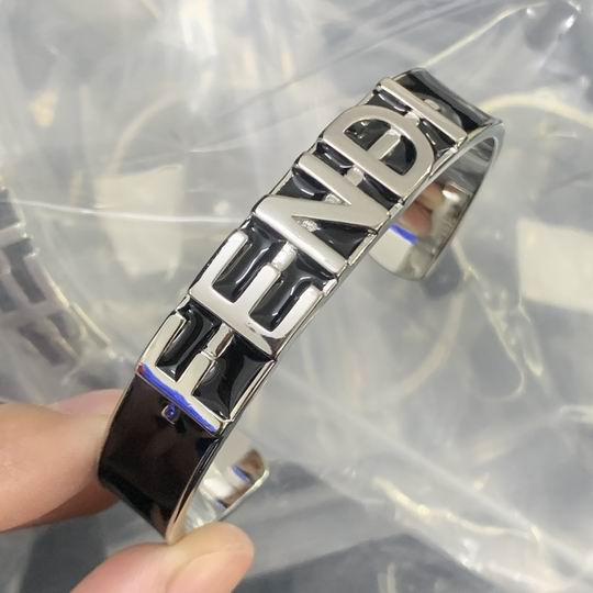 Fendi bracelet 01lyh92 (2)