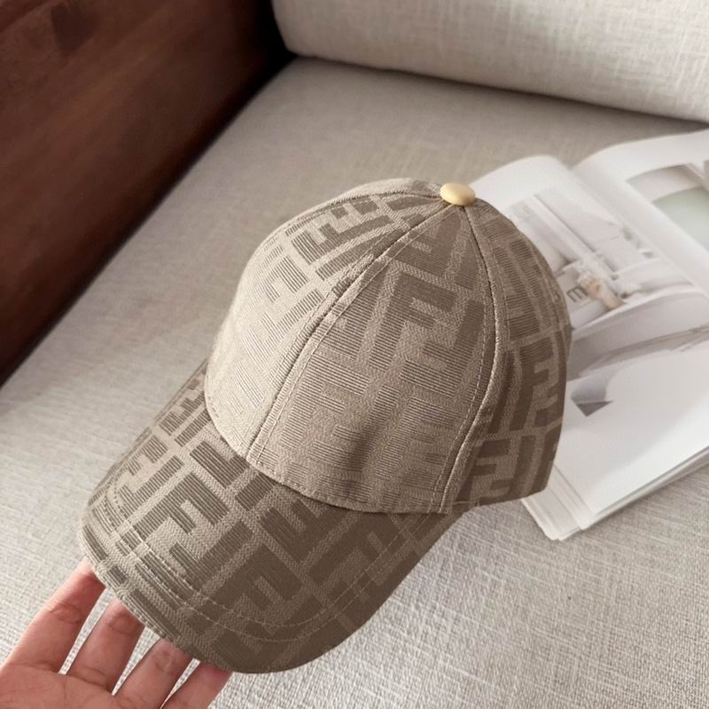 Fendi cap dx (34)