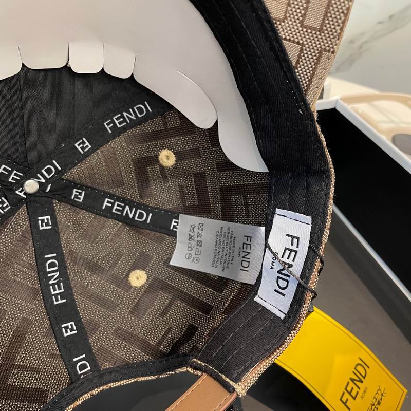 Fendi cap dx (34)