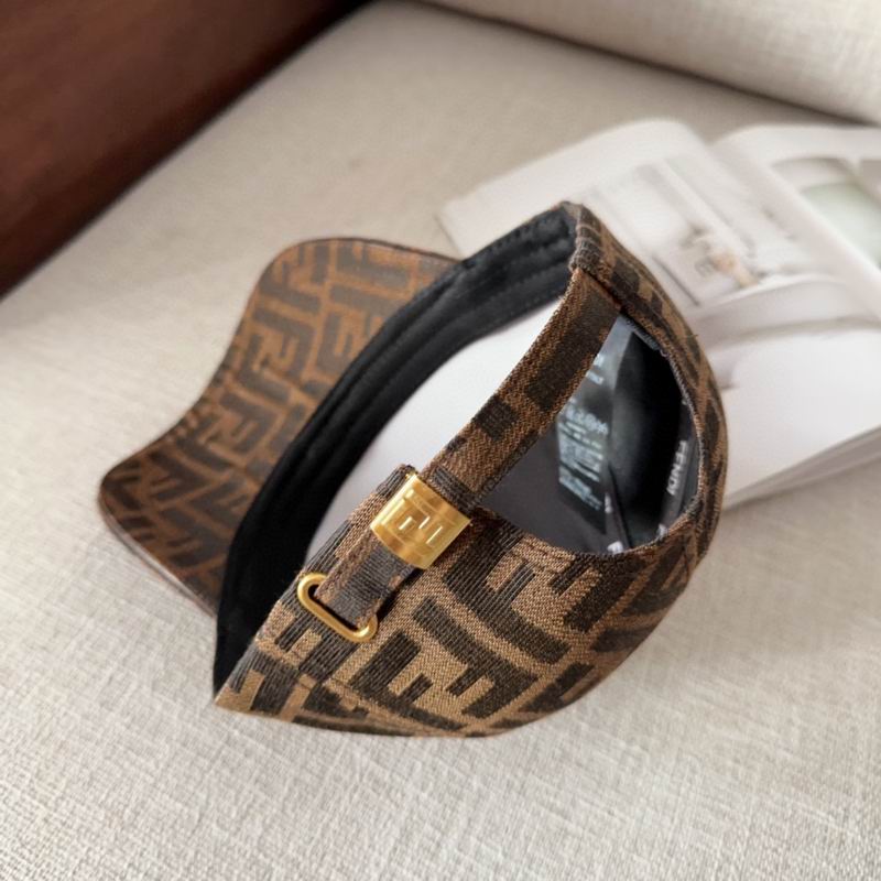 Fendi cap dx (37)