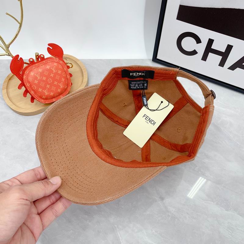 Fendi cap dx (38)