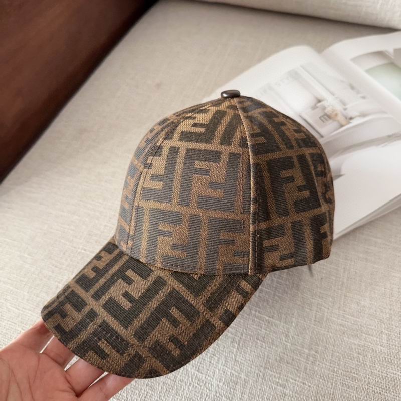 Fendi cap dx (39)