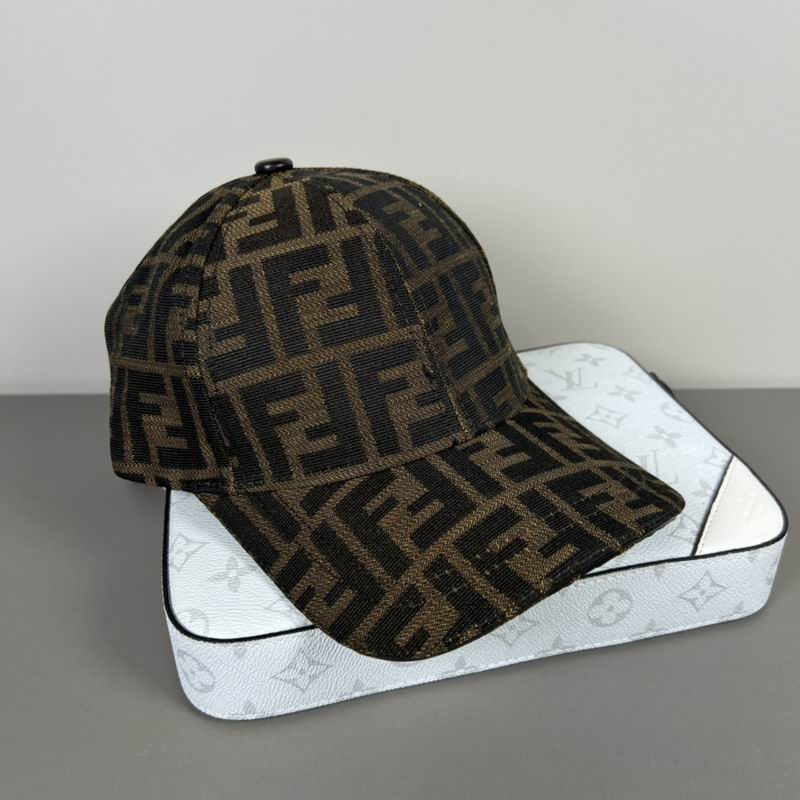 Fendi cap dx (42)