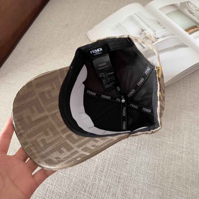 Fendi cap dx (47)