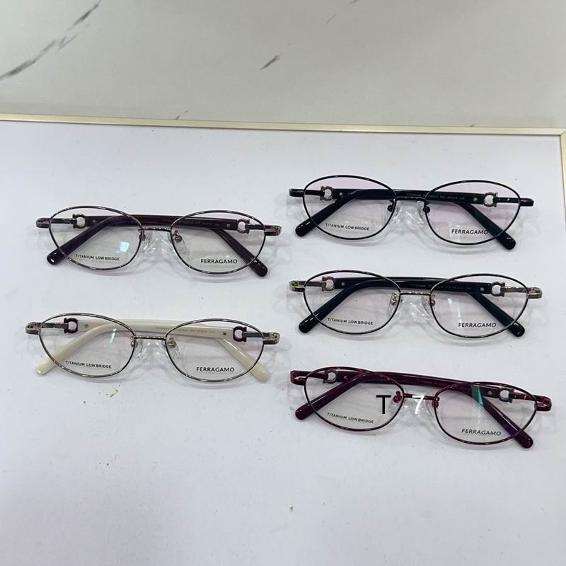 Ferragamo SF2590LB 52 16-140 G 08