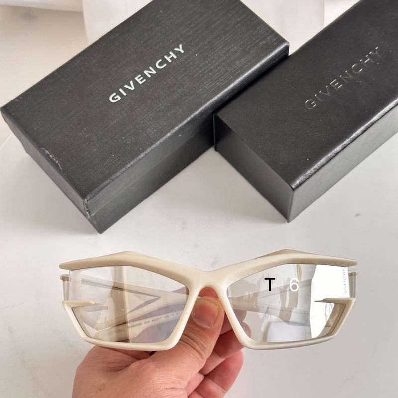 Givenchy GV40049I e01