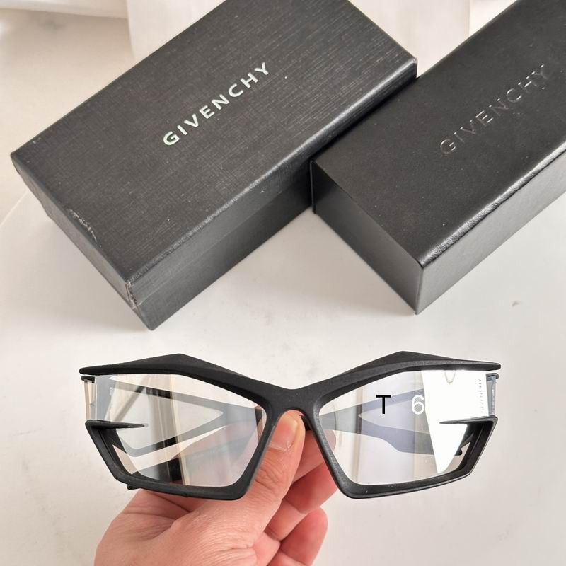 Givenchy GV40049I e02