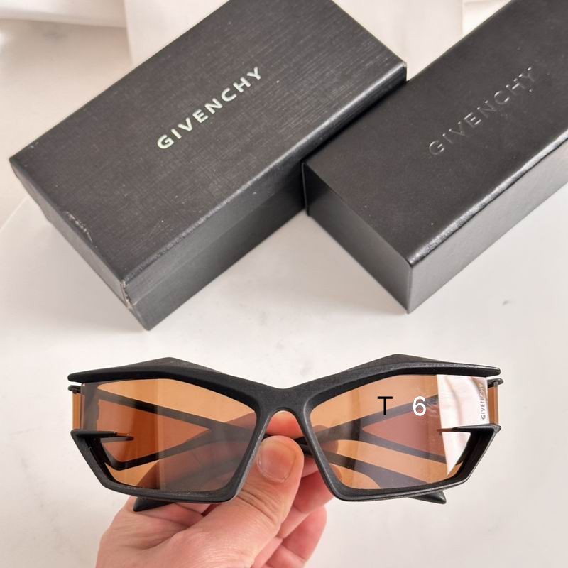 Givenchy GV40049I e04