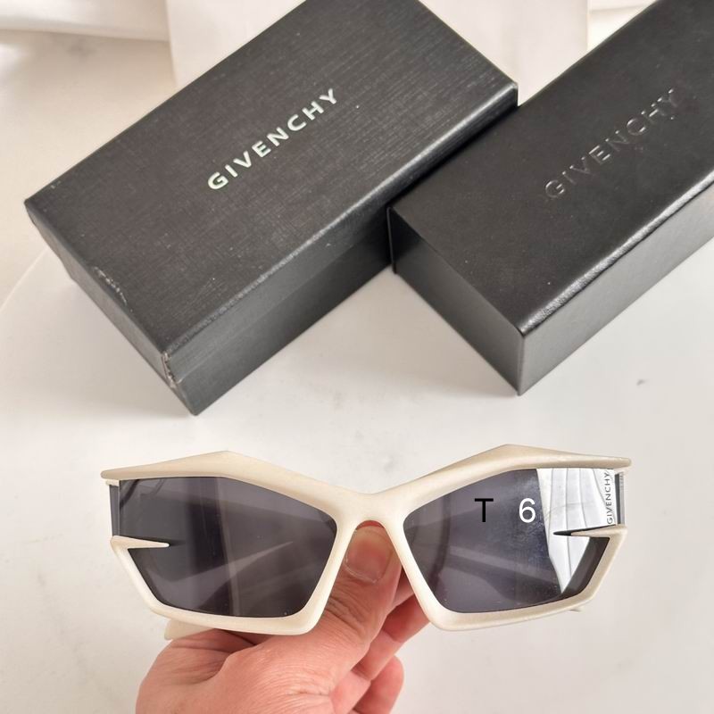 Givenchy GV40049I e05