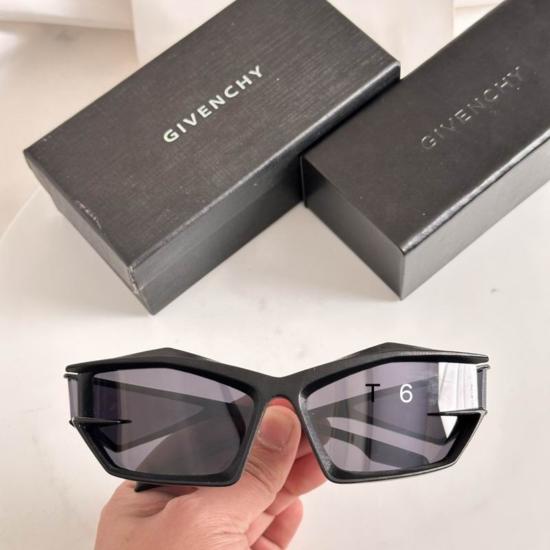 Givenchy GV40049I e06