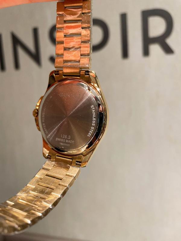 Gucci 40mm 28 (1)
