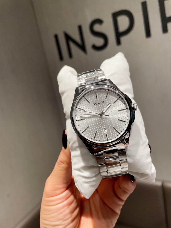 Gucci 40mm 28 (11)