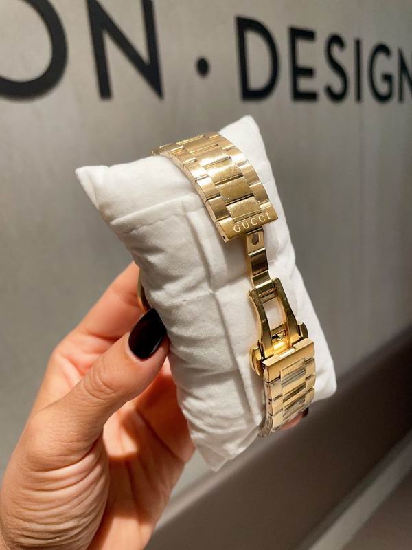 Gucci 40mm 28 (2)