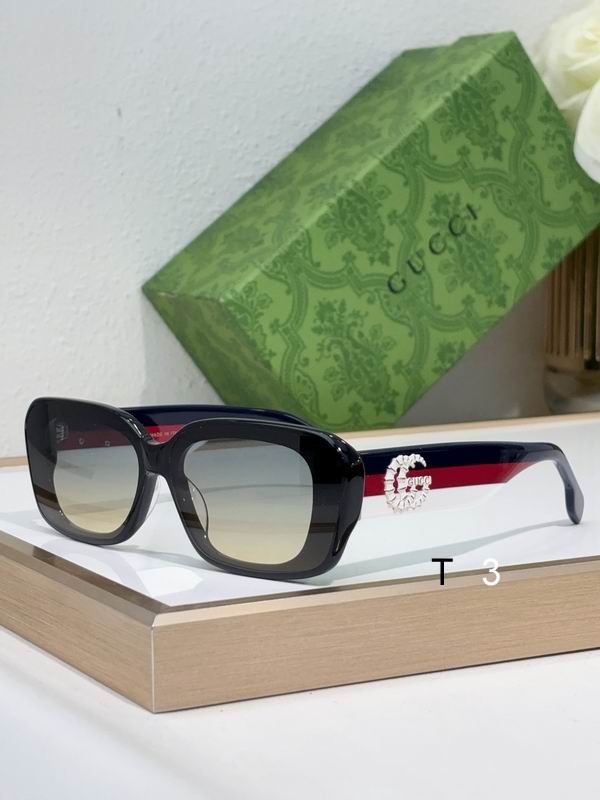 Gucci CL42122U 56 17 142 c05