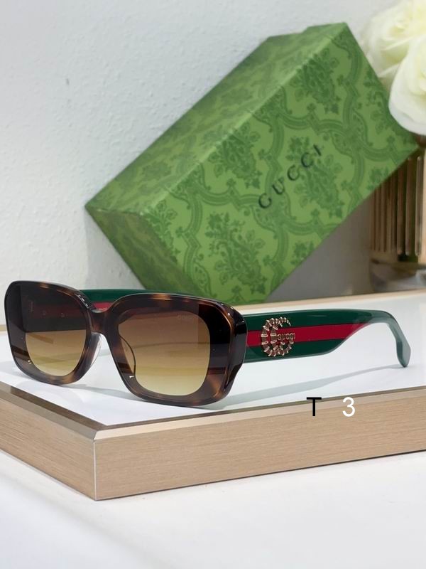 Gucci CL42122U 56 17 142 c06
