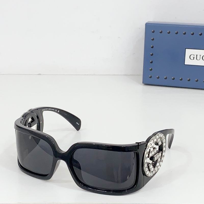 Gucci GG1899S 68 19-115 b02