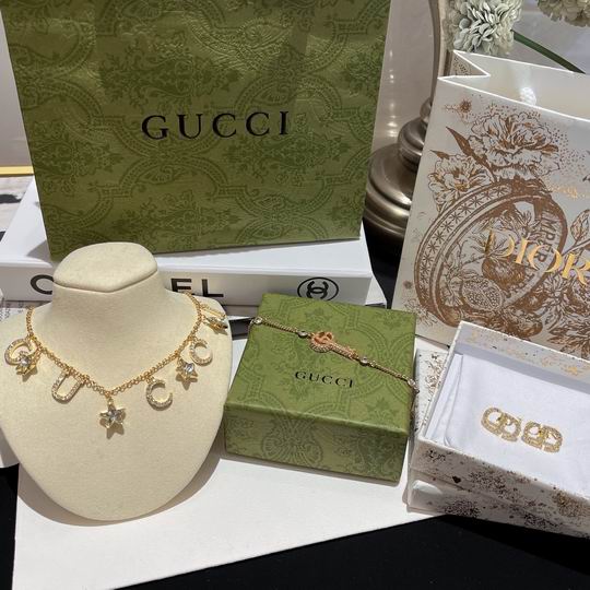 Gucci Suits 01lyh45 (9)