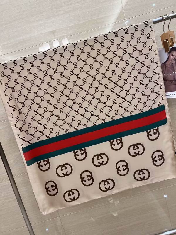 Gucci silk scarf 180X90cm E13 (5)