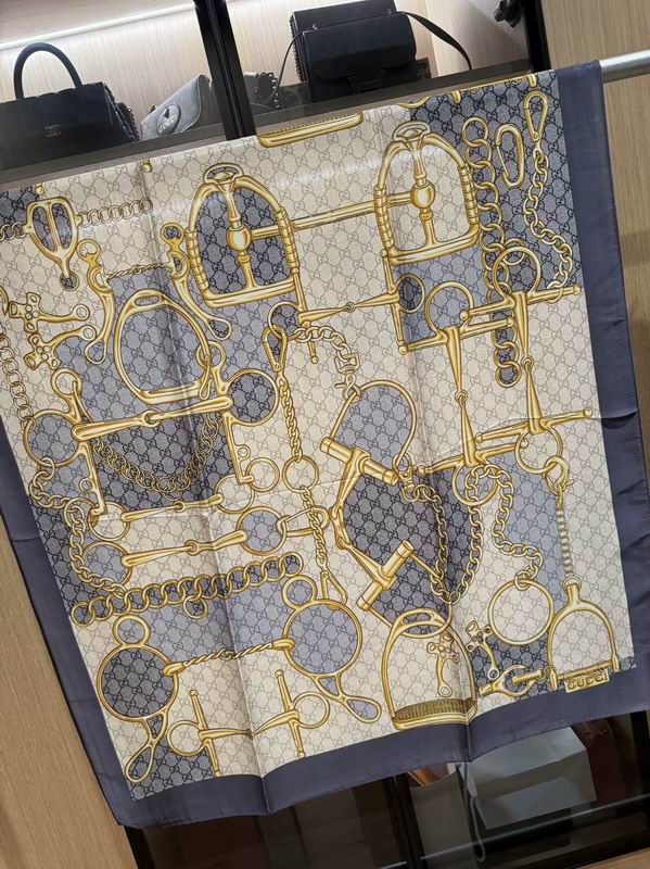 Gucci silk scarf 180X90cm E30 (3)