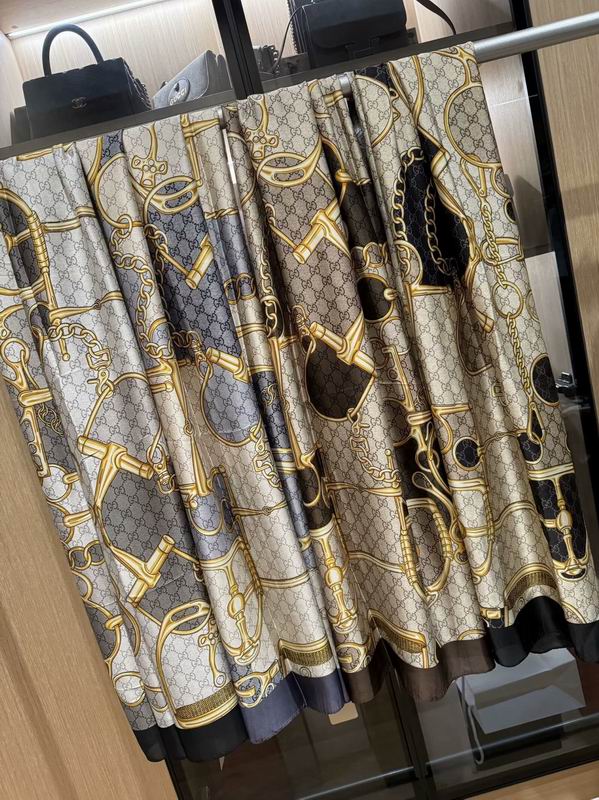 Gucci silk scarf 180X90cm E30 (5)