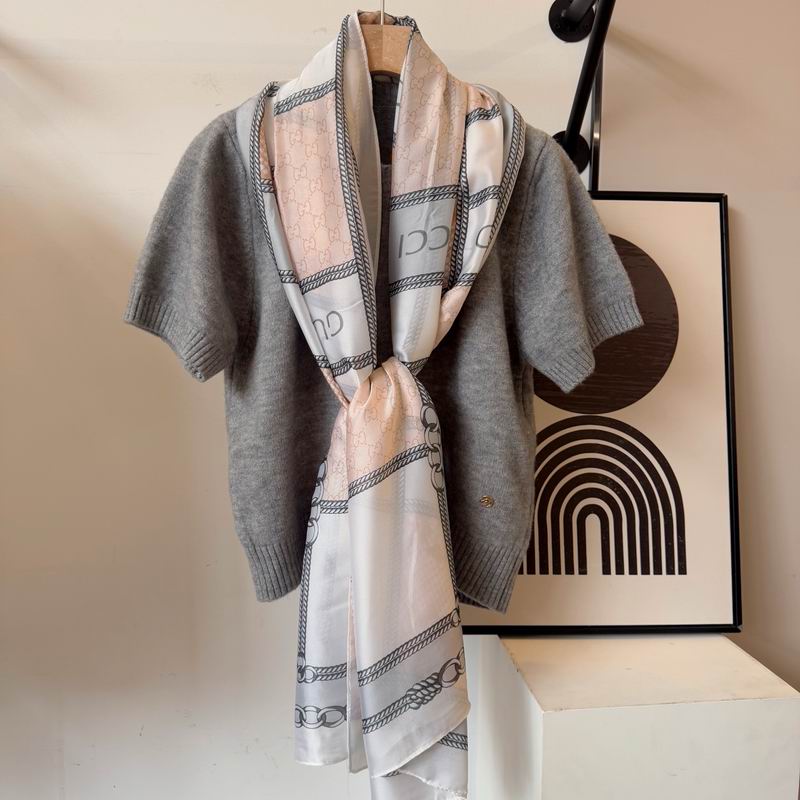 Gucci silk scarf 90-180cm E26 (23)