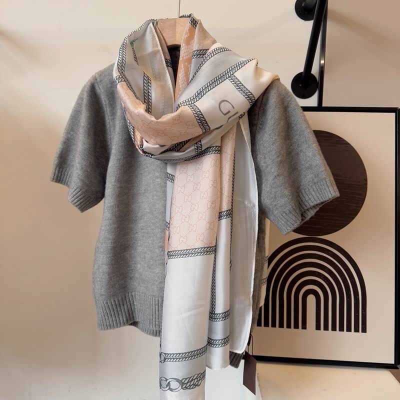 Gucci silk scarf 90-180cm E26 (24)