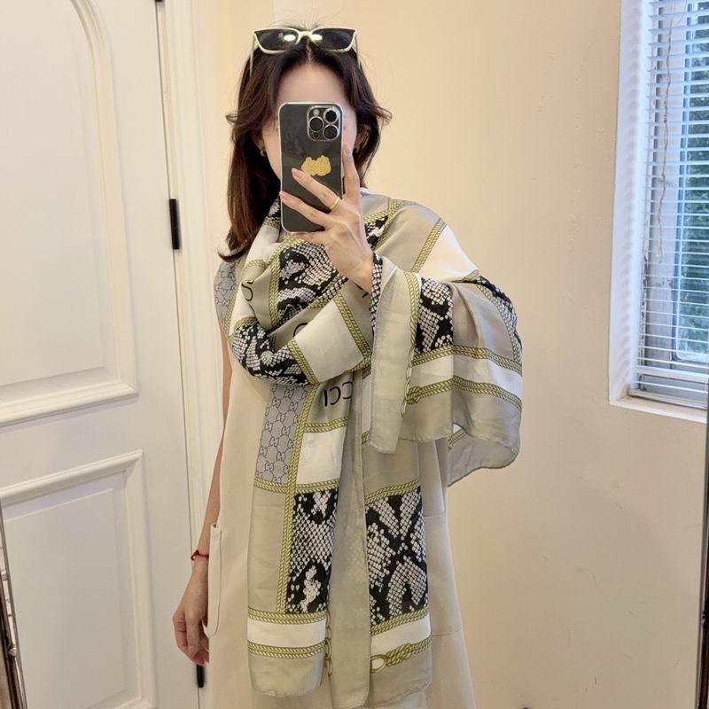 Gucci silk scarf 90-180cm E26 (9)