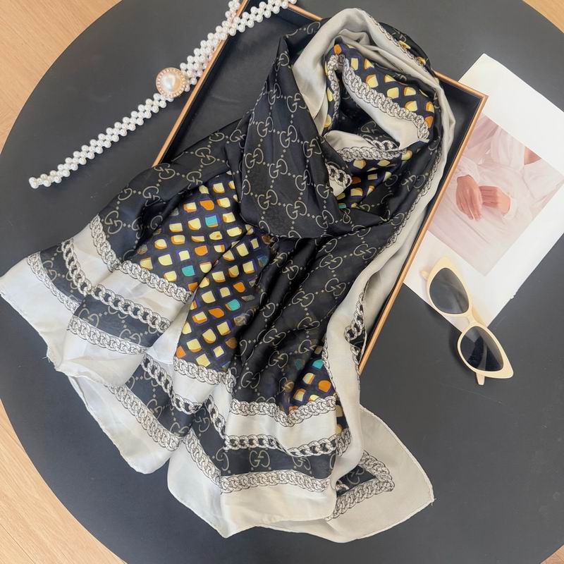 Gucci silk scarf 90-180cm E38 (11)