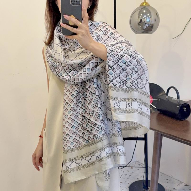 Gucci silk scarf 90-180cm E38 (15)