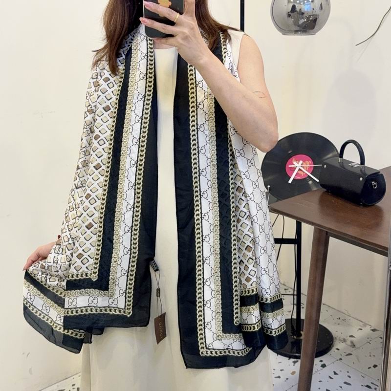 Gucci silk scarf 90-180cm E38 (3)
