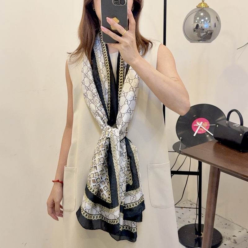 Gucci silk scarf 90-180cm E38 (4)