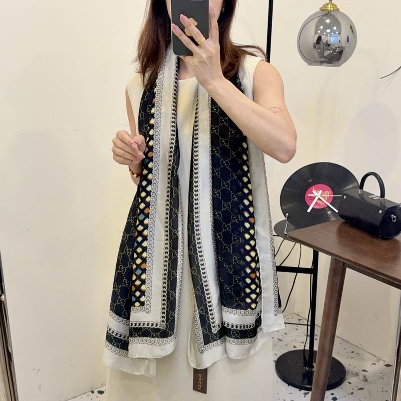 Gucci silk scarf 90-180cm E38 (8)