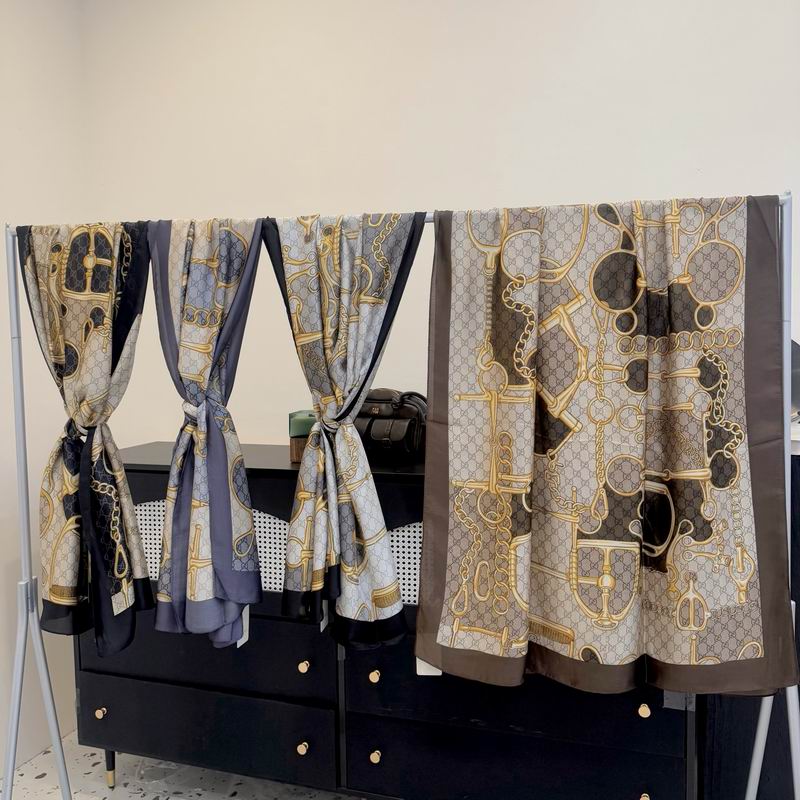 Gucci silk scarf 90-180cm E53 (1)