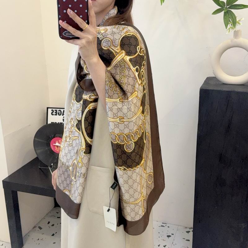Gucci silk scarf 90-180cm E53 (22)