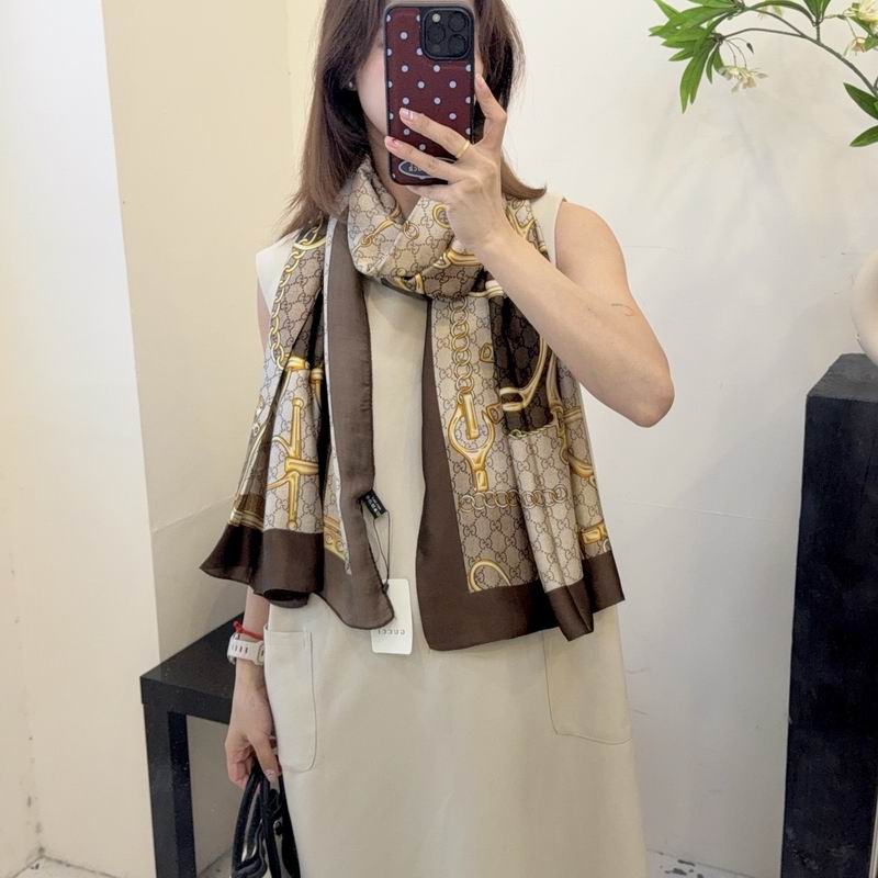 Gucci silk scarf 90-180cm E53 (23)