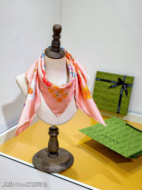 Gucci silk scarf 90X90cm E04 (2)