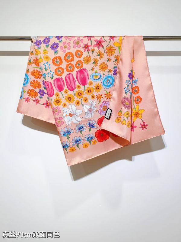 Gucci silk scarf 90X90cm E04 (3)