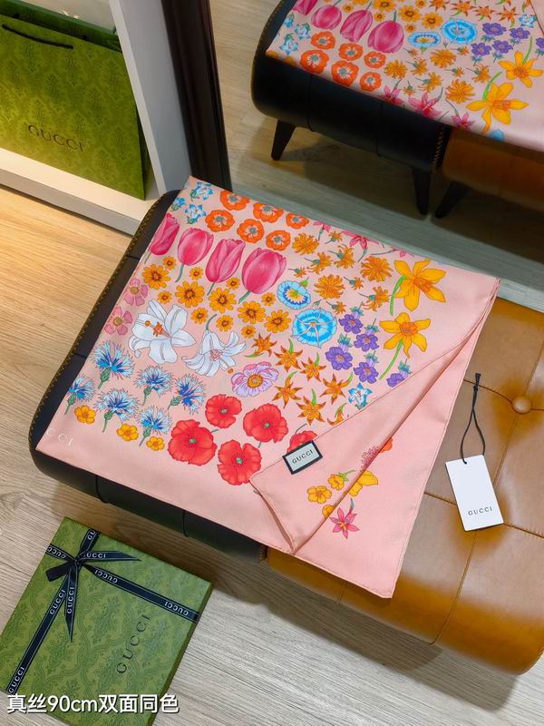 Gucci silk scarf 90X90cm E04 (7)