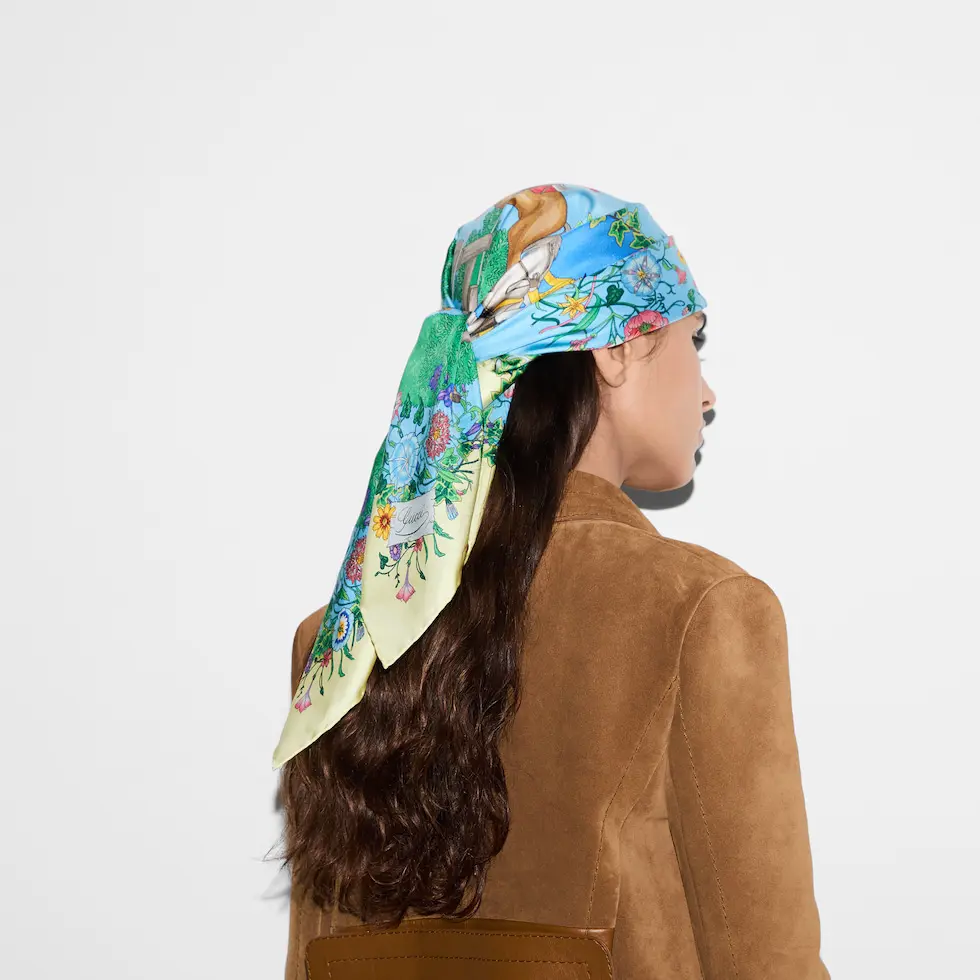 Gucci silk scarf 90X90cm E13 (10)