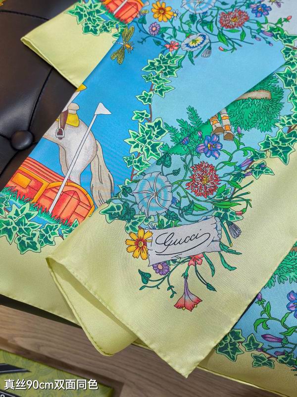 Gucci silk scarf 90X90cm E13 (6)
