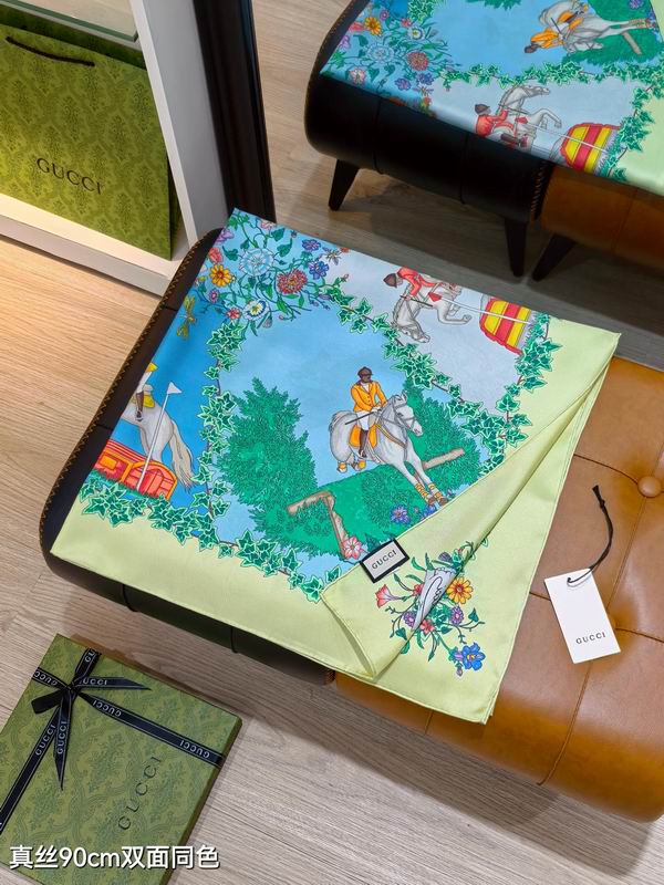 Gucci silk scarf 90X90cm E13 (8)