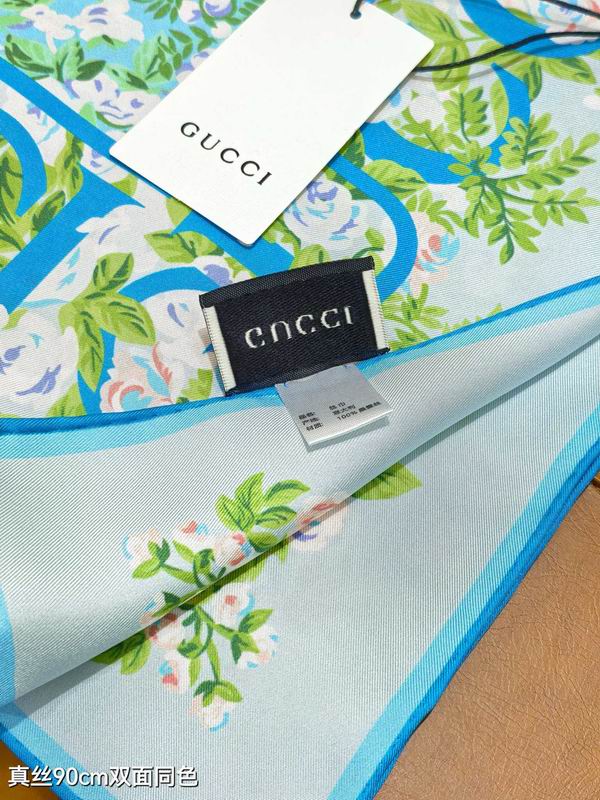 Gucci silk scarf 90X90cm E15 (5)