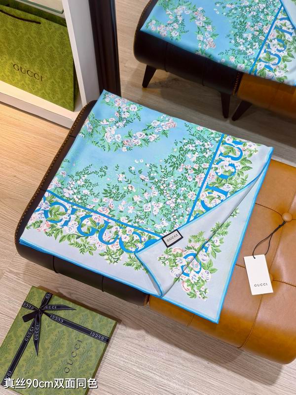 Gucci silk scarf 90X90cm E15 (8)