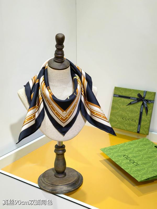 Gucci silk scarf 90X90cm E52 (2)