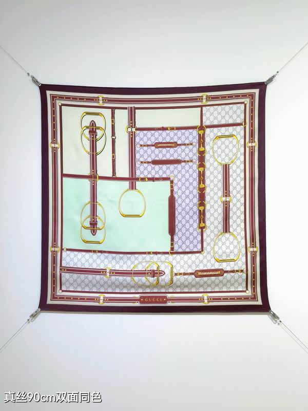 Gucci silk scarf 90X90cm E52 (20)